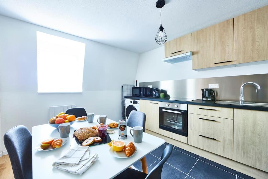 Bm-3 Au 3eme Etage - F2 - 1 A 4 Pers *